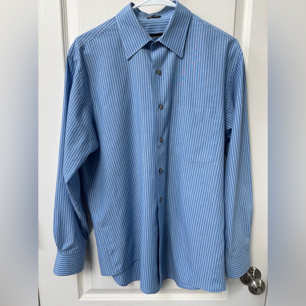 Men's Van Heusen Long Sleeve Button Down Size M 15-15.5 Striped Dress Shirt
